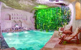Narı Aşk Cave Hotel